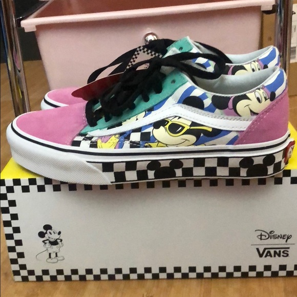 disney vans size 5.5